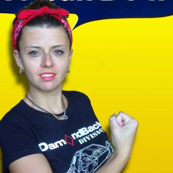 RAID PARADE TODAY $3 BUNDLES💗💗amazing skincare and makeup - Picture 2 of 14